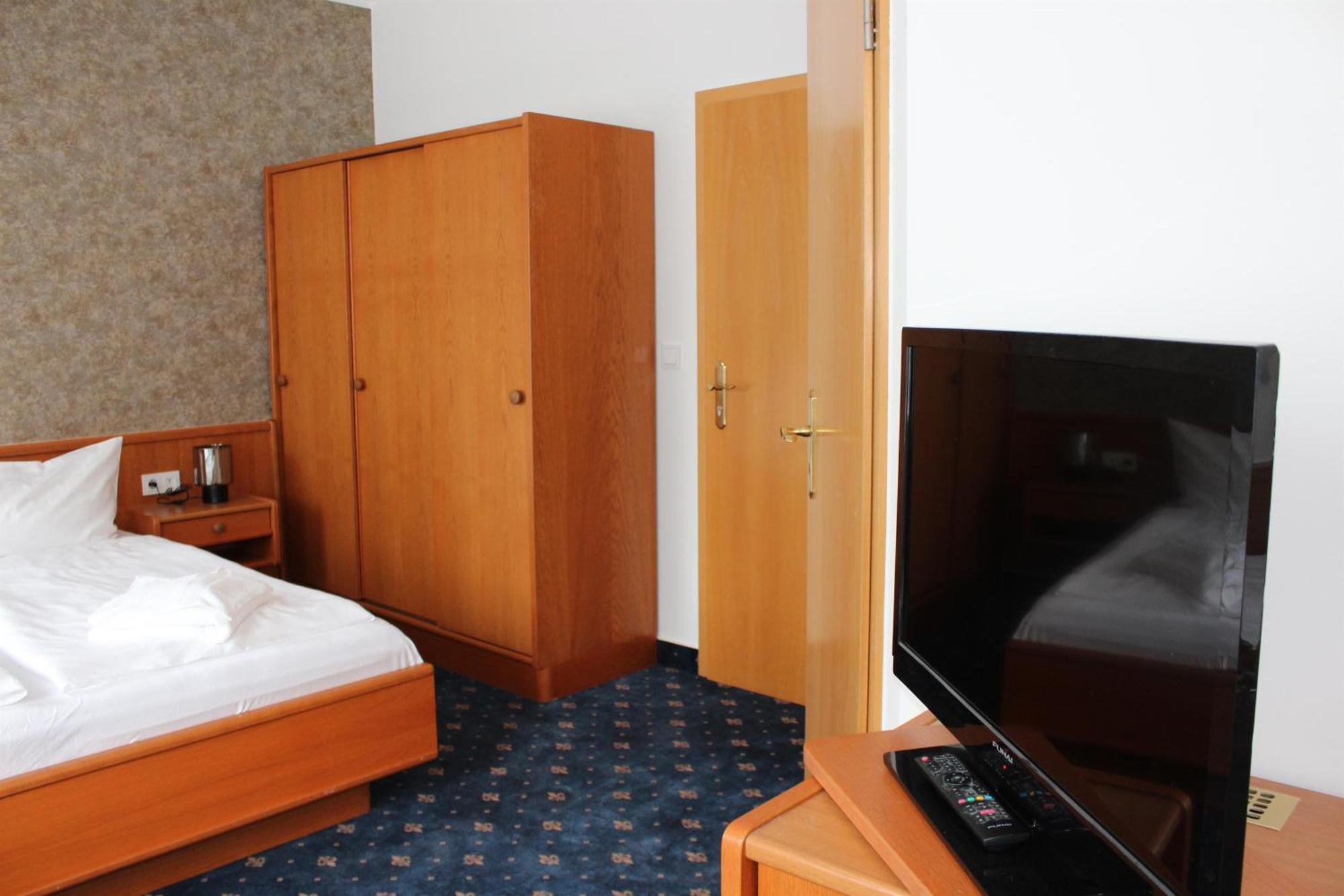 Hotel Saechsisches Haus Berggiesshübel Dış mekan fotoğraf