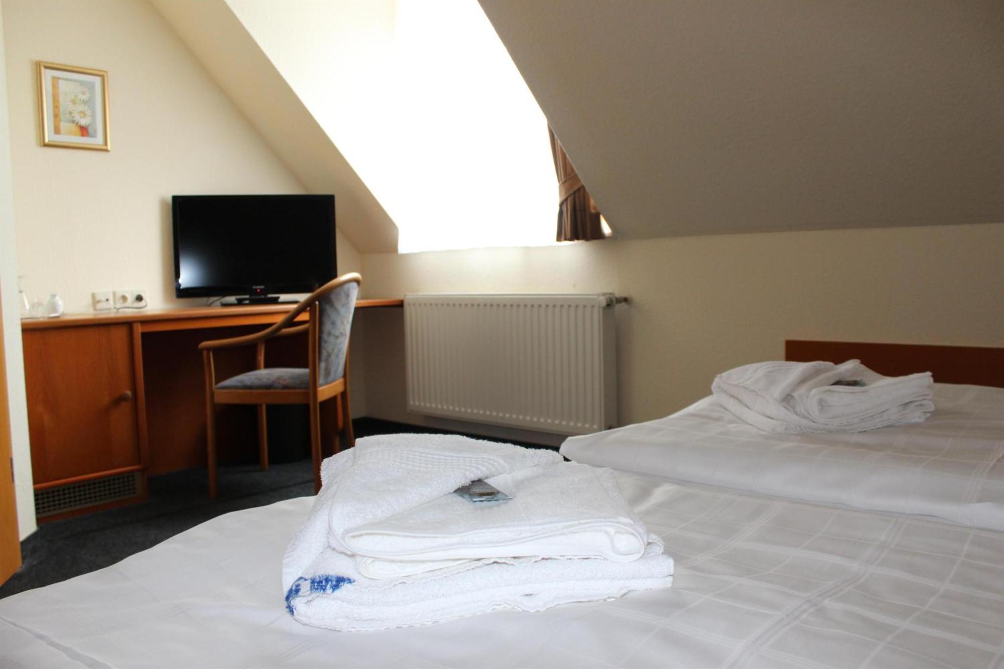 Hotel Saechsisches Haus Berggiesshübel Dış mekan fotoğraf