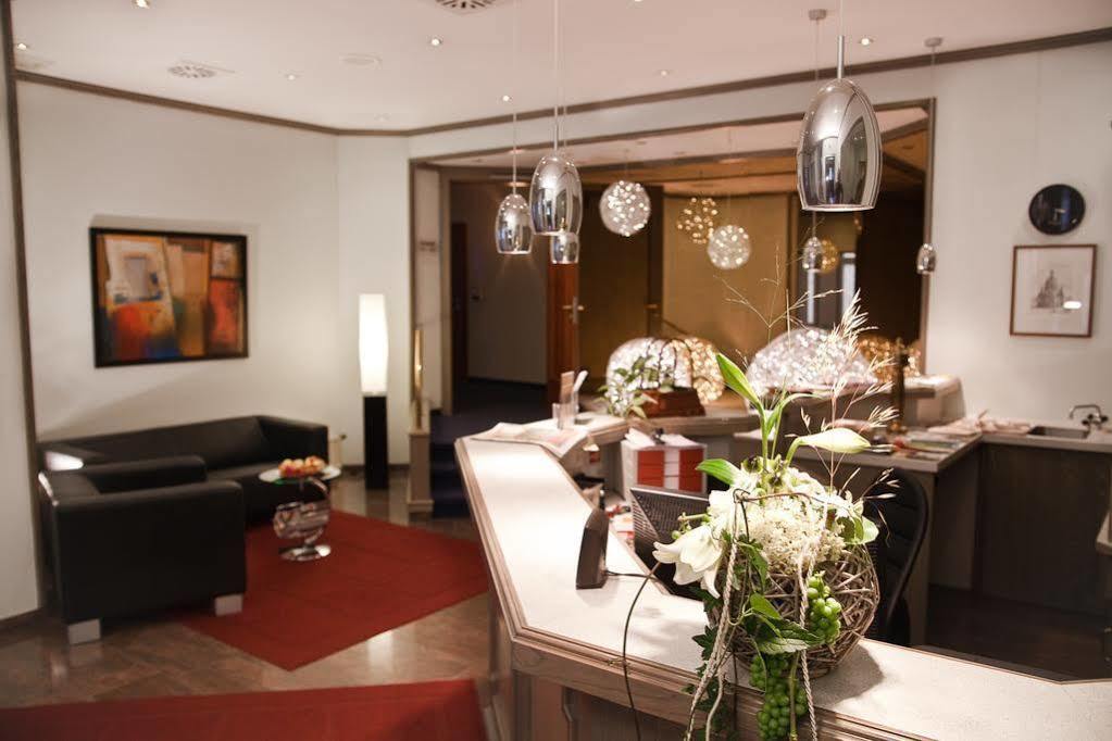 Hotel Saechsisches Haus Berggiesshübel Dış mekan fotoğraf