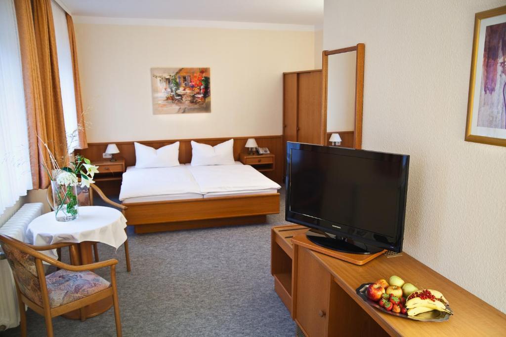 Hotel Saechsisches Haus Berggiesshübel Dış mekan fotoğraf